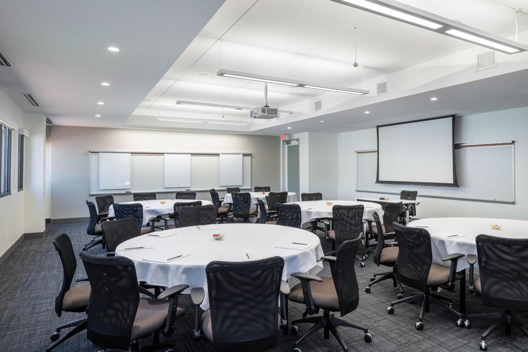 Four Points By Sheraton Norwood Conference Center Ngoại thất bức ảnh