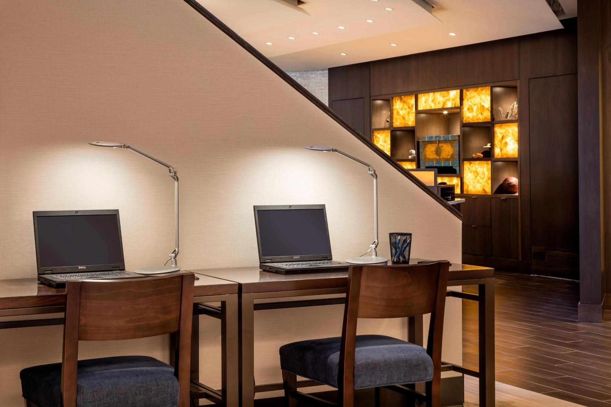 Four Points By Sheraton Norwood Conference Center Ngoại thất bức ảnh